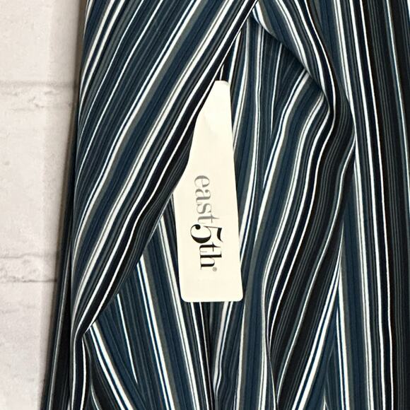East 5th Aqua, Black, and Gray Women’s Button Down Shirt, Large, NWT - Picture 5 of 6